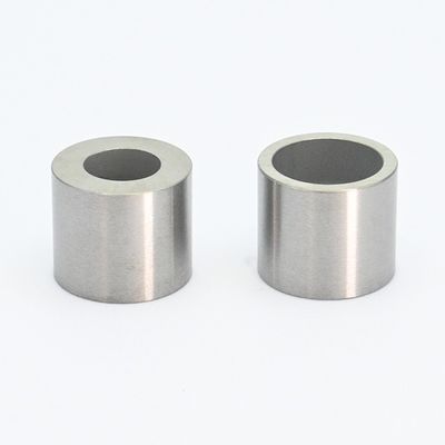 Pomptoepassing Cylindrische koolstofcarbide-hulzen Klasse YG8/YG9C/YG11C Langdurige prestaties