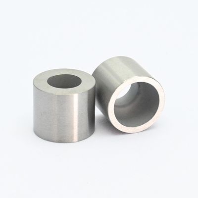 Pomptoepassing Cylindrische koolstofcarbide-hulzen Klasse YG8/YG9C/YG11C Langdurige prestaties